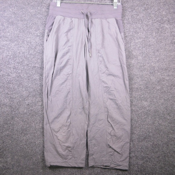 lululemon athletica Pants - Lululemon Pants Womens 6 Gray Stripe Capri Drawstring Waist Yoga Athletic